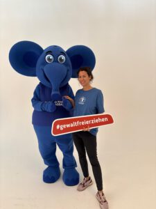 Presse 1 HW mit Elefant